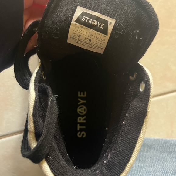 Straye Shoes - Picture 5 of 5